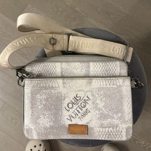 Saccoche Louis vuitton